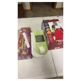 2 NIB Kitchen Tools, Nutri Slicer & Chop Wizards