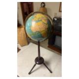 World globe post 75ï¿½