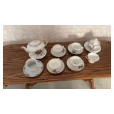 Miscellaneous teacup set