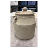 Lidded crock with handle