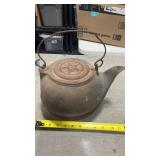 8 Star Cast iron Tea Kettle