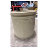 7.5ï¿½ beige crock  some flaws