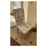 Decorative cafï¿½ style waiting chair