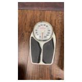 Health o meter weight scale and stoole