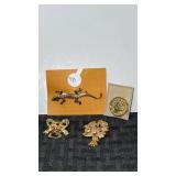 Gold tone lizard  pin and more