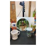 Wizard of oz collector plate, bugs Bunny, glass,