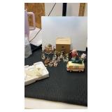 Miscellaneous group, ornaments, and more