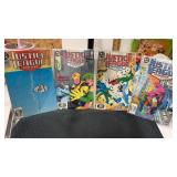 1990. DC comics justice league comics in plastic