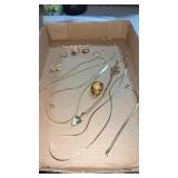 Miscellaneous gold tone, women's necklaces,