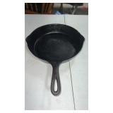 Vintage Griswold Cast Iron #8 , 704 M Skillet
