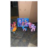5 my little ponies and book