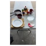 Misc. group of kitchen items. Pyrex pie dishes