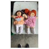 2 cabbage patch kids