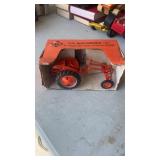 1:16 Scale 1948 Allis-Chalmers model ï¿½Gï¿½ Tractor