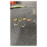Gold / silver tone rings