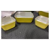 Pyrex refrigerator set ( 2.)  501 and (  1 ) 502