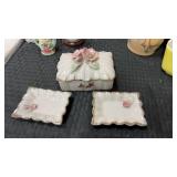 Royal sealy trinket box with lid and 2 small