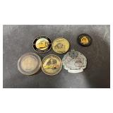 5 misc. medallions & 1 plastic poker chip