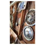 5 Vintage Automobile  Hubcaps SE, Chrysler & more