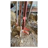3 Jacks & Pry Bar