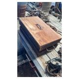 Wood box with lid aprox.16ï¿½x28.5ï¿½x10ï¿½