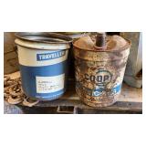 Coop gas can and traveller can