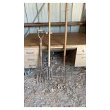 4 Hay Forks