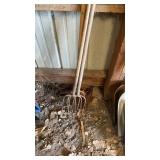 3 Hay Forks