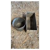 Bucket and drain rectangle tray aprox 8ï¿½x12ï¿½