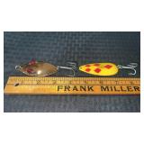 Daredevil Dardeviet spoon fishing lure  and