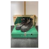 Coleman 425E499 Camp Stove 2 Burner untested and