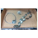 Womanï¿½s costume silver tone  jewelry. Belt ,