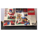 LEGO Universal Set 114.  Not sure on if itï¿½s