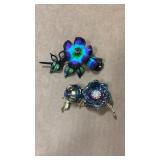 2 beautiful womanï¿½s brooches