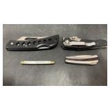4 Folding Pocket Knives (1 is Broke)