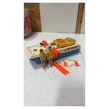 Fisher, price adventure, people with  sea