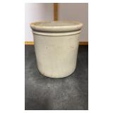 Crock unknown mfg. approx. 8ï¿½ Dia. X 8.25ï¿½ tall.