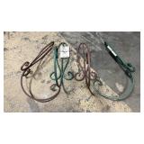 2 Brown & 2 Green Wall Hangers