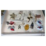 Miscellaneous group of womanï¿½s pins gold and