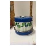 Vintage tin metal cake And pie carrier mid century
