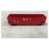 Roundhouse HO Scale 40ï¿½  3-Bay Hopper Red MKT