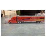 Trucks  N  stuff 1/87 scale, semi truck and