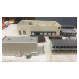 UPS HO Loading Docks & Other Train Industrial