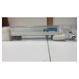 1/87 scale  semi truck and trailer