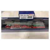 Roco Edition Locomotive & Car HO Scale Green &