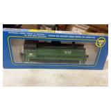 HO AHM  GE Burlington Northern Yard Switcher