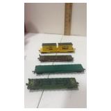 4 HO scale model train freight cars