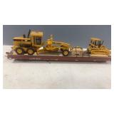 Norfolk Southern Railroad HO Scale Flatcar w/ CAT