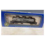 AHM HO Scale Texaco Railroad Tanker Car