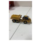 Caterpillar Klein K500 water truck 1/87 scale
